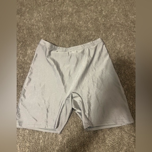 silver gray biker shorts - Picture 1 of 3